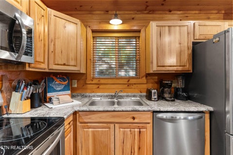 Tiny photo for 2123 Luzerne Drive, Gatlinburg, TN 37738 (MLS # 1357739)