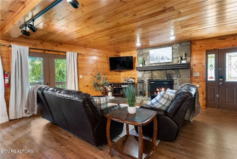Tiny photo for 2123 Luzerne Drive, Gatlinburg, TN 37738 (MLS # 1357739)