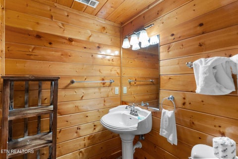 Tiny photo for 2123 Luzerne Drive, Gatlinburg, TN 37738 (MLS # 1357739)