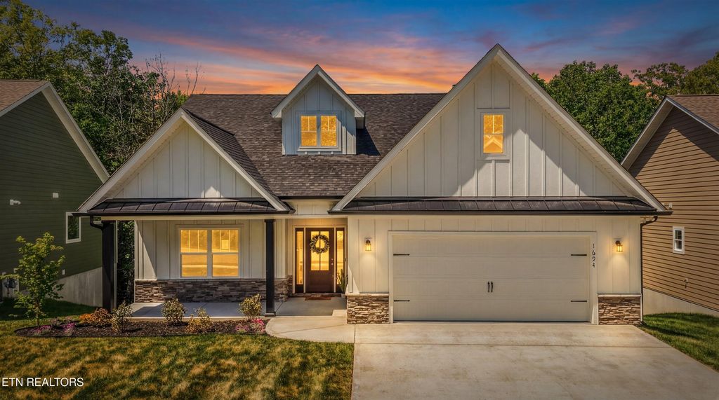 Photo of 1694 Green Meadows Lane, Lenoir City, TN 37771 (MLS # 1337726)