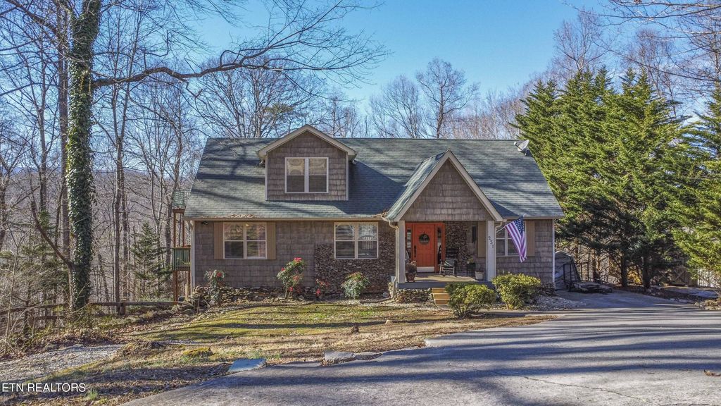 Photo of 231 Mountain Lake Drive, Rocky Top, TN 37769 (MLS # 1330461)