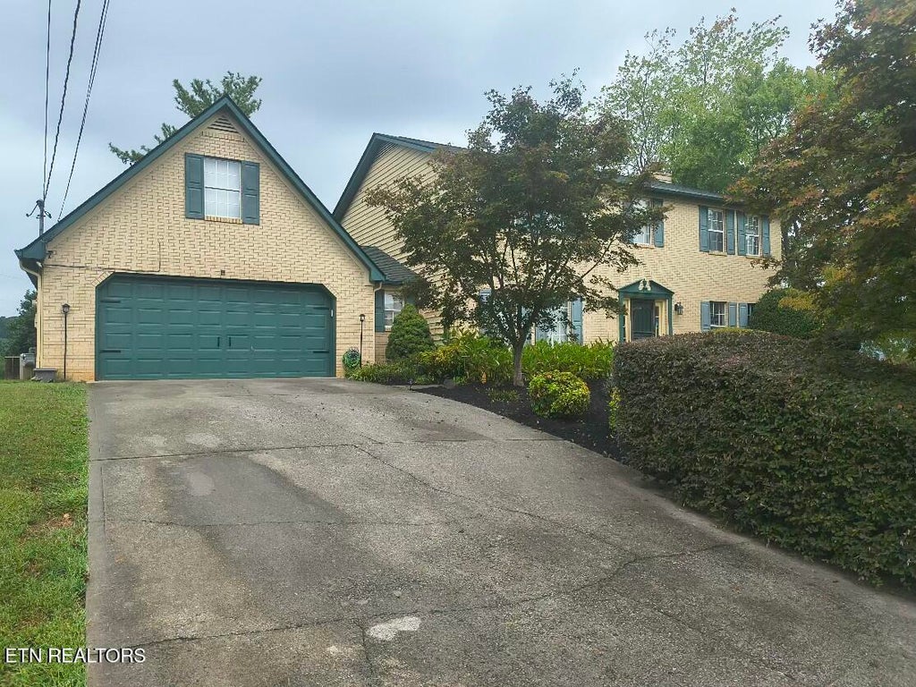 Photo of 1012 Cross Meadow Rd, Knoxville, TN 37934 (MLS # 1356405)