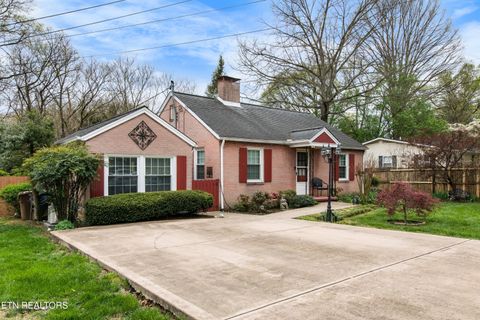Photo of 2820 Arbor Place, Knoxville, TN 37917 (MLS # 1334931)
