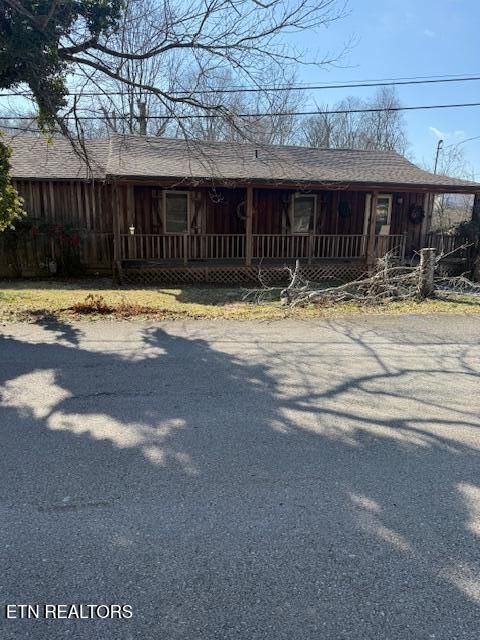 Photo of 320 Hicks St, Athens, TN 37303 (MLS # 1327843)