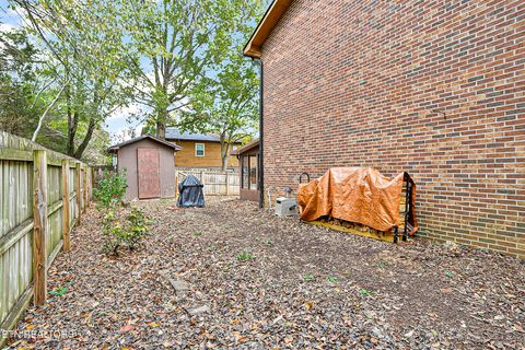 Tiny photo for 1211 Crest Brook Drive, Knoxville, TN 37923 (MLS # 1320297)