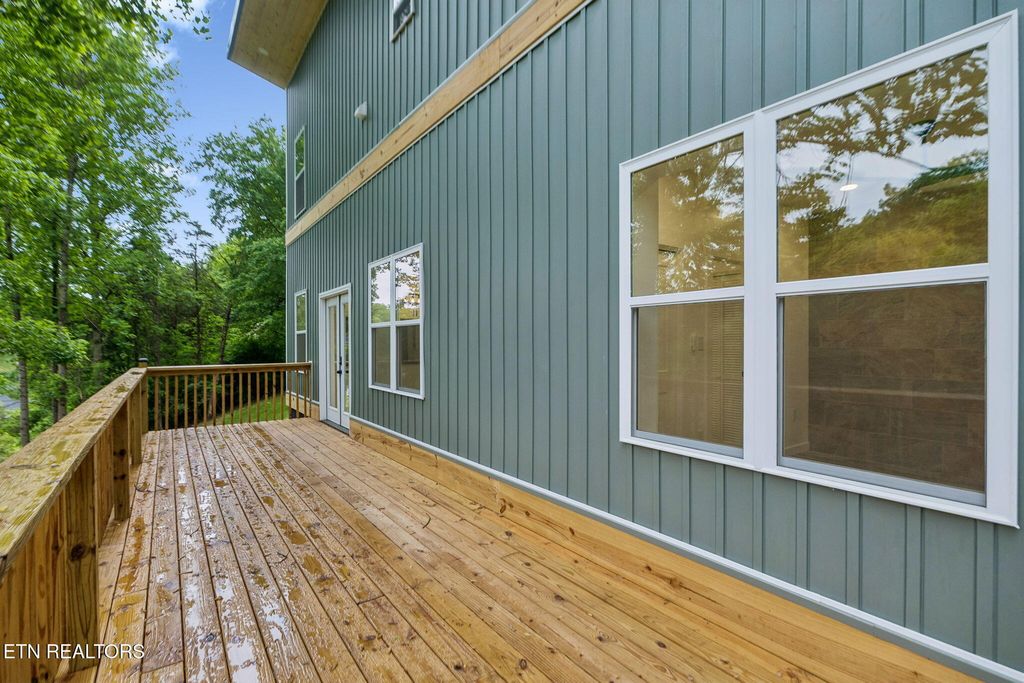 Photo of 213 Hidden Valley Rd, Clinton, TN 37716 (MLS # 1340164)