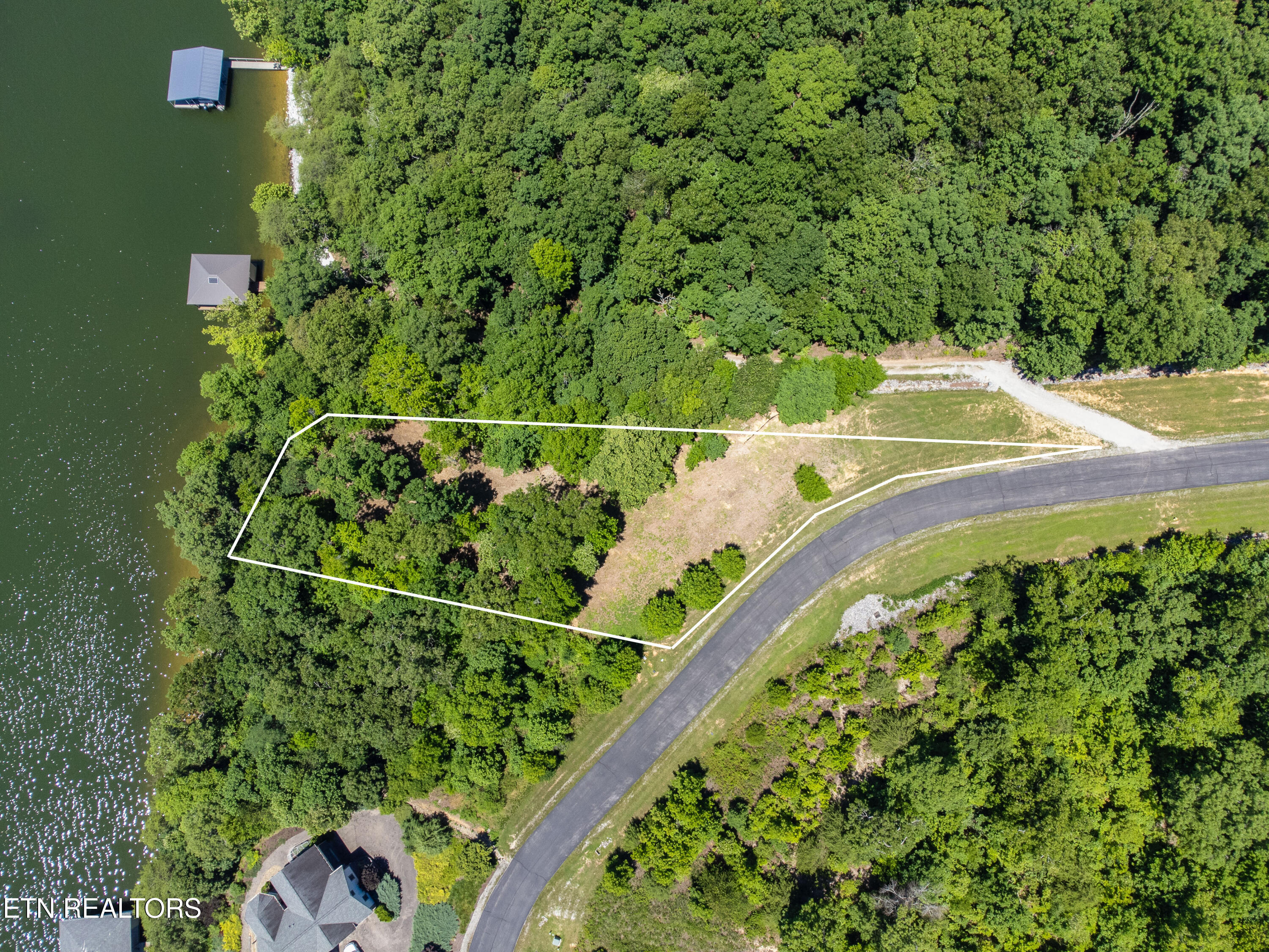 422 W Mountain Drive