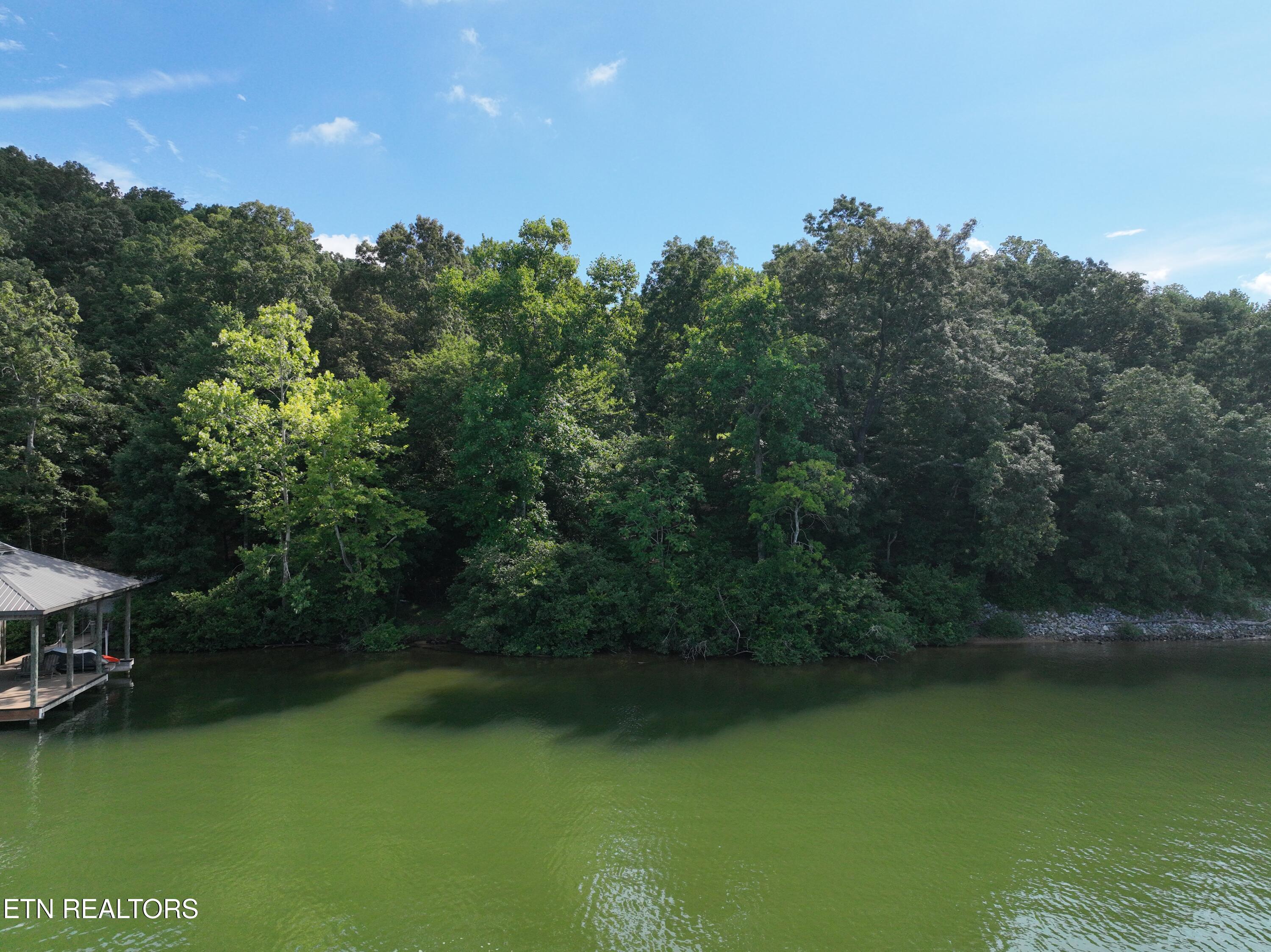 422 W Mountain Drive