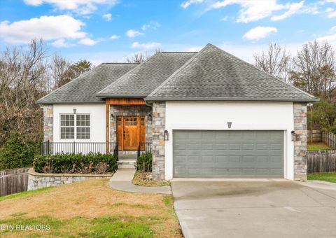 Photo of 5600 Barineau Lane, Knoxville, TN 37920 (MLS # 1323892)