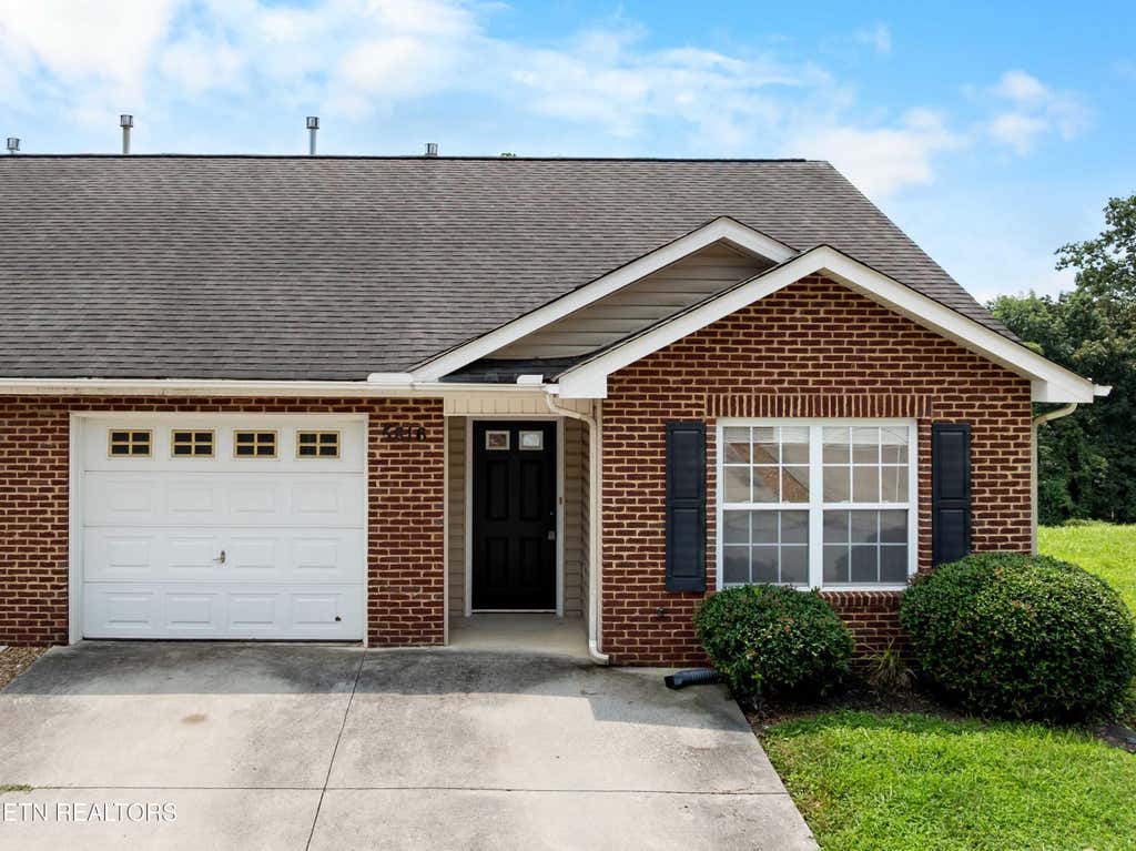 Photo of 5816 Metropolitan Way, Knoxville, TN 37921 (MLS # 1349909)