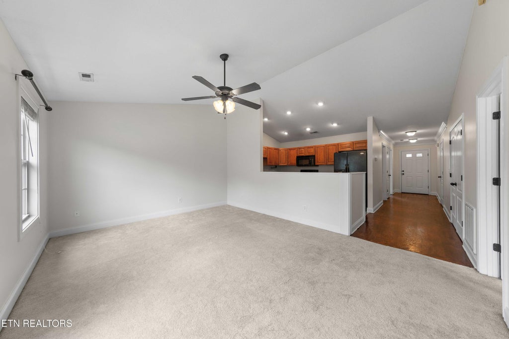 Photo of 5816 Metropolitan Way, Knoxville, TN 37921 (MLS # 1349909)