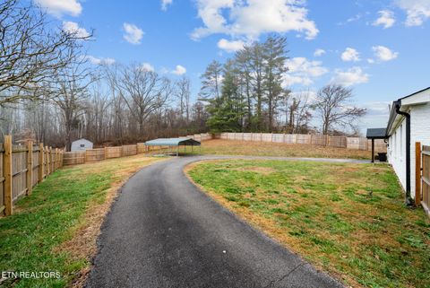 Tiny photo for 448 Woolsey Rd, Harriman, TN 37748 (MLS # 1325828)