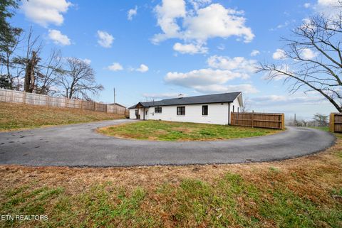 Tiny photo for 448 Woolsey Rd, Harriman, TN 37748 (MLS # 1325828)