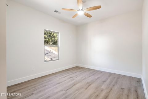 Tiny photo for 117 Walk in the Trees Drive, New Market, TN 37820 (MLS # 1318878)