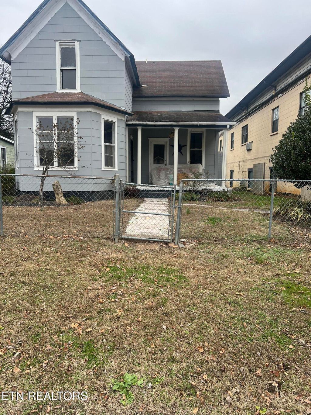 Photo of 306 Carter Ave, Harriman, TN 37748 (MLS # 1323677)