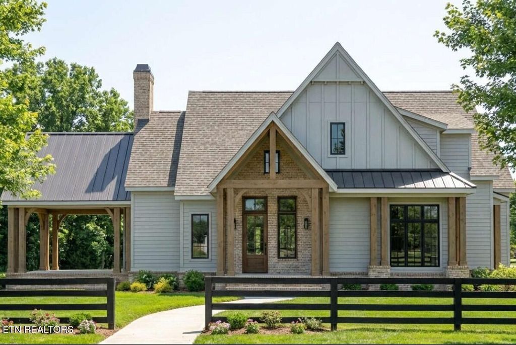 Photo of 1 Forest Creek Pkwy, Oak Ridge, TN 37830 (MLS # 1333912)