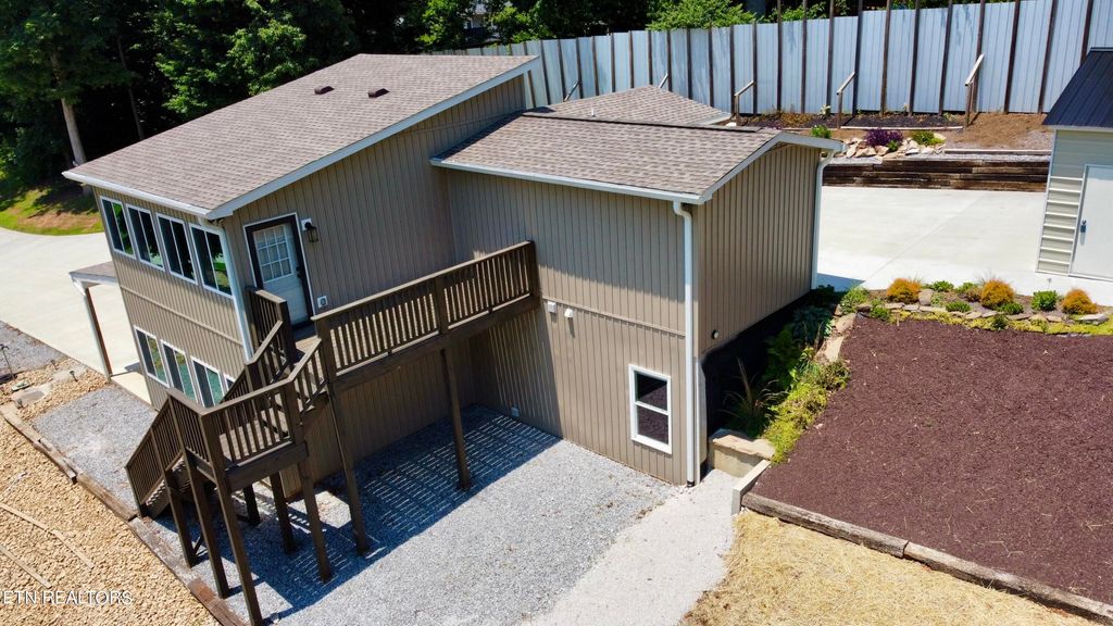 Photo of 2918 Samples Rd, Louisville, TN 37777 (MLS # 1272126)