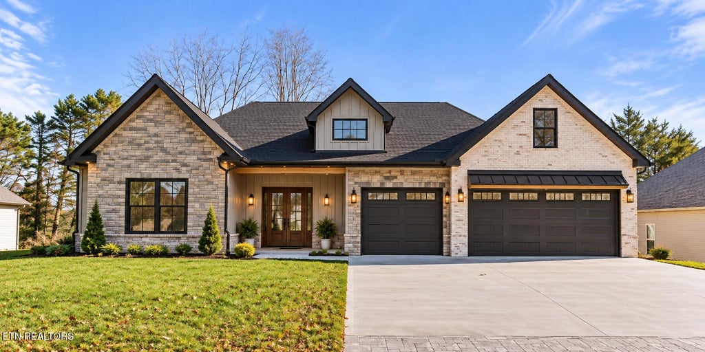 Photo of 127 Oostanali Way, Loudon, TN 37774 (MLS # 1352131)