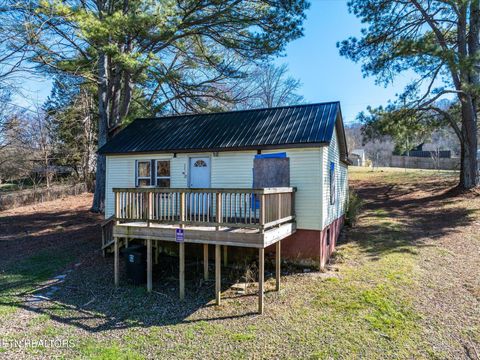 Photo of 501 Central Ave, Athens, TN 37303 (MLS # 1330324)