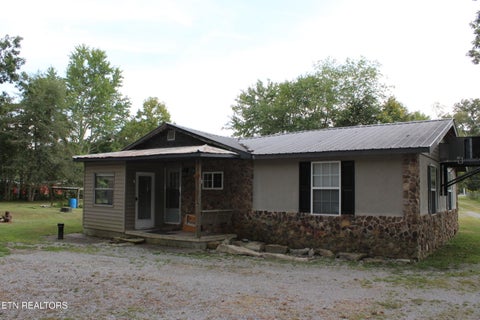 Tiny photo for 1413 Pennsylvania Ave, Jamestown, TN 38556 (MLS # 1354927)