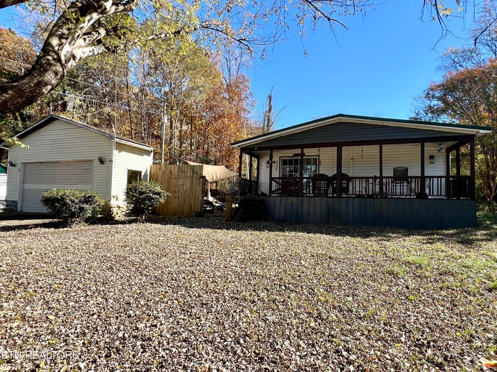 Photo of 2736 Cedar Bluff Rd, Sevierville, TN 37876 (MLS # 1321089)