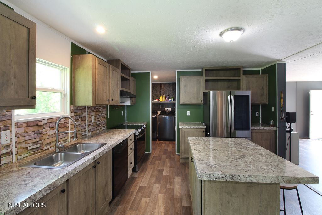 Photo of 9501 Crisman Rd, Heiskell, TN 37754 (MLS # 1299262)