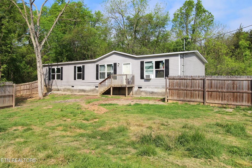 Photo of 9501 Crisman Rd, Heiskell, TN 37754 (MLS # 1299262)