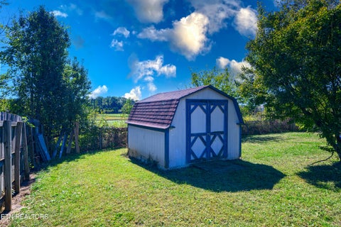 Tiny photo for 664 Ross Drive, Dandridge, TN 37725 (MLS # 1359650)