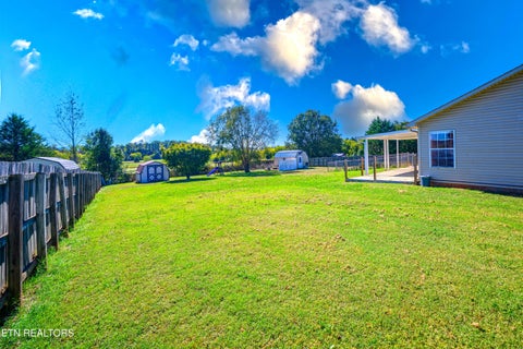 Tiny photo for 664 Ross Drive, Dandridge, TN 37725 (MLS # 1359650)