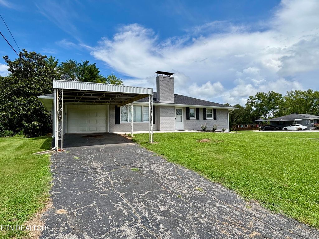 Photo of 107 Hillcrest Lane, Kingston, TN 37763 (MLS # 1348077)