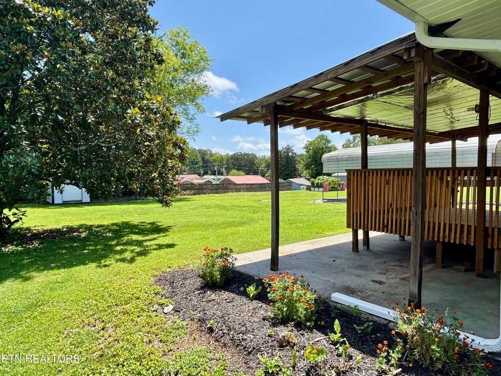 Photo of 107 Hillcrest Lane, Kingston, TN 37763 (MLS # 1348077)