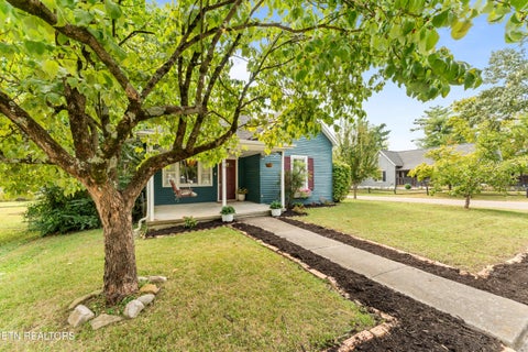 Tiny photo for 400 E Quincy Ave, Knoxville, TN 37917 (MLS # 1354961)