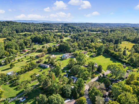 Tiny photo for 911 Michelle Drive, Friendsville, TN 37737 (MLS # 1358393)