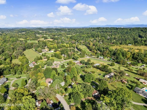 Tiny photo for 911 Michelle Drive, Friendsville, TN 37737 (MLS # 1358393)