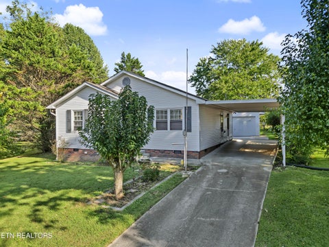 Tiny photo for 911 Michelle Drive, Friendsville, TN 37737 (MLS # 1358393)
