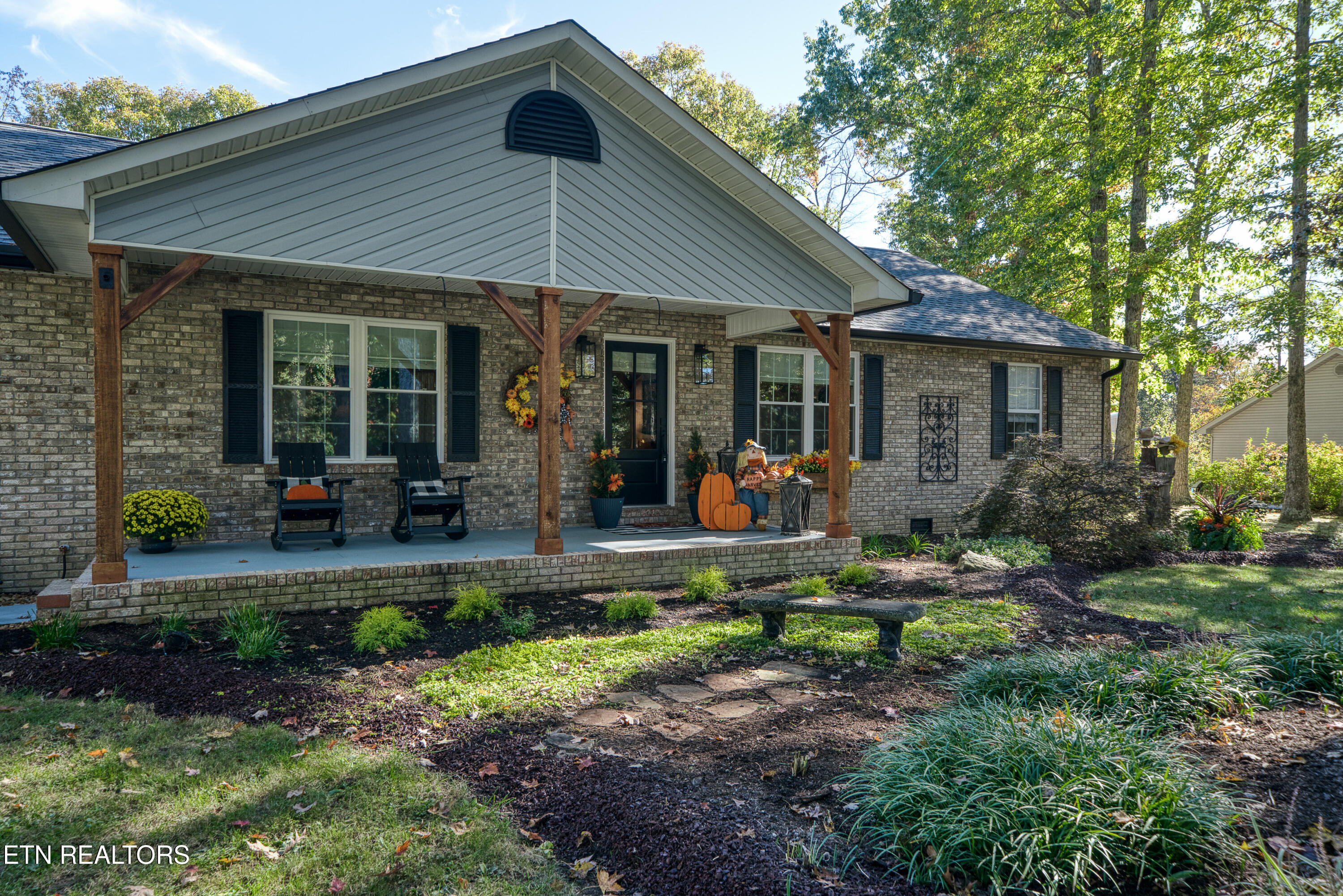 1588 Sunset Ridge Drive Drive