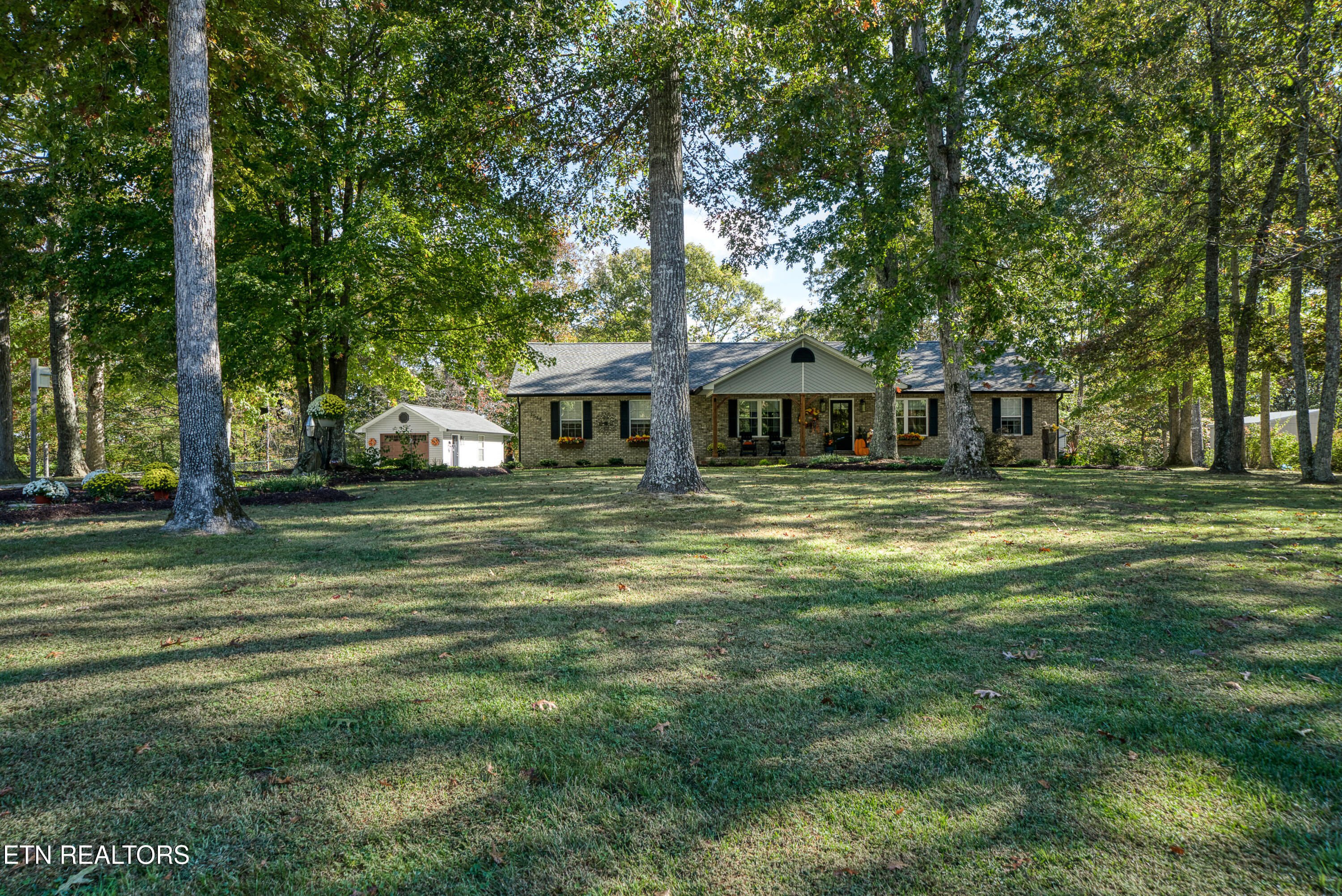 1588 Sunset Ridge Drive Drive