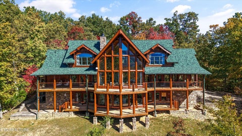 Photo of 611 Pinnacle Vista Rd, Gatlinburg, TN 37738 (MLS # 1360393)