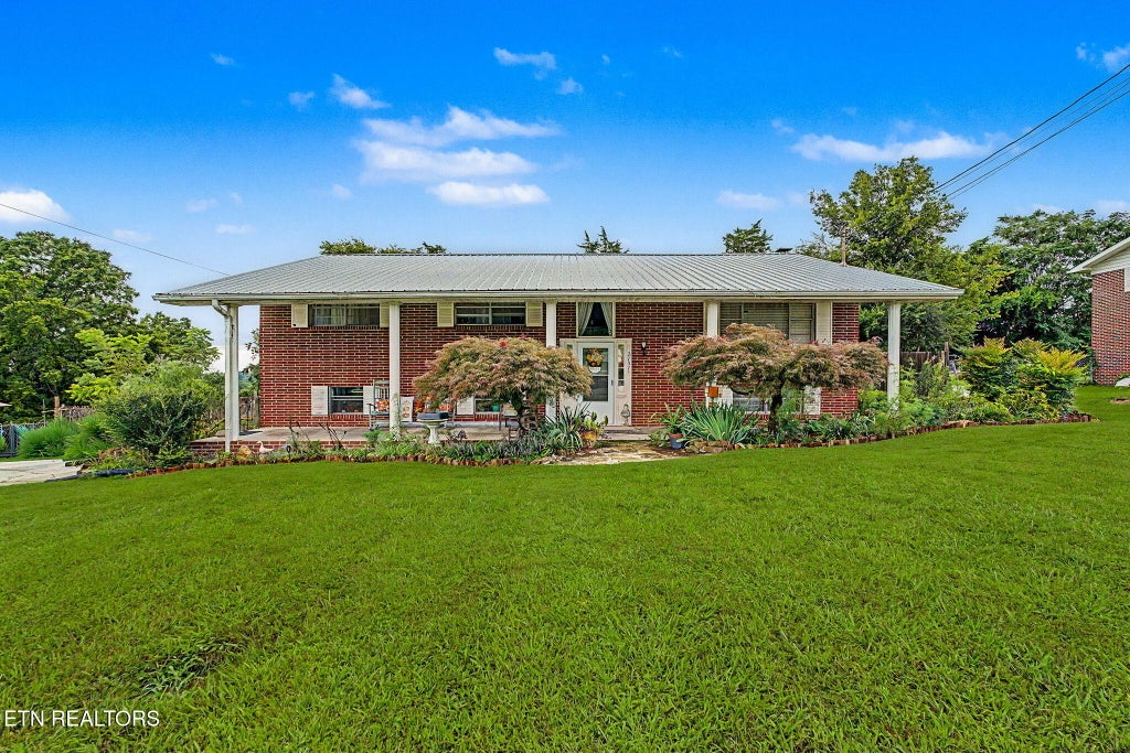 Photo of 2737 Conrad Drive, Morristown, TN 37814 (MLS # 1351857)