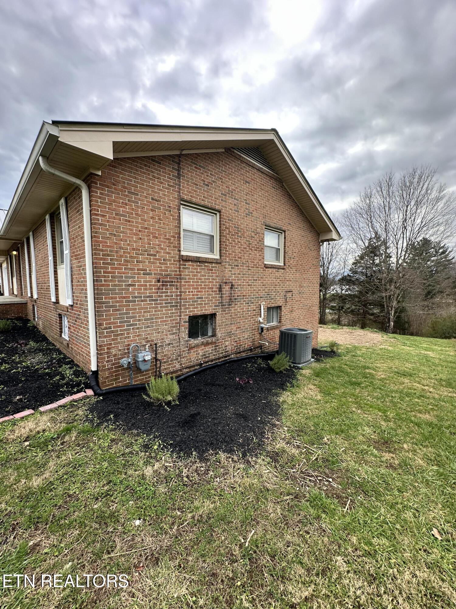 119 Colonial