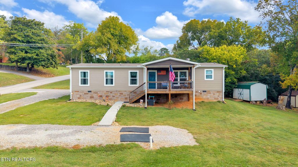 Photo of 506 Patton Ferry Rd, Kingston, TN 37763 (MLS # 1315705)