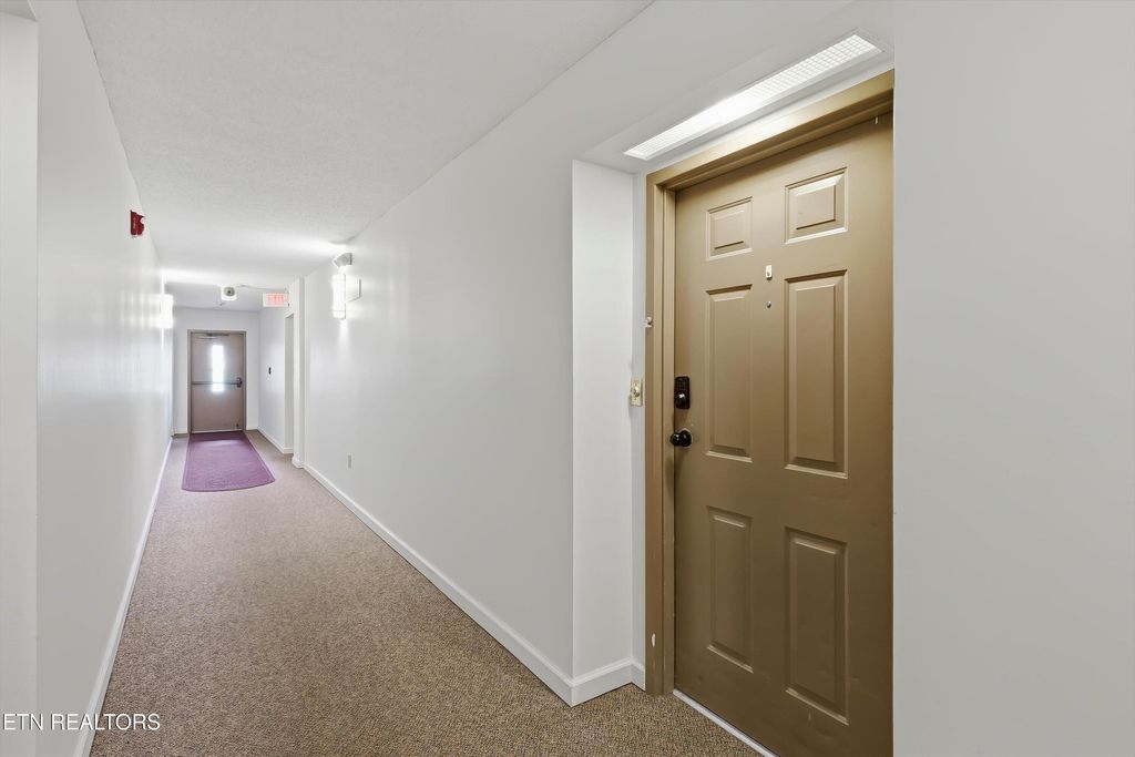 Photo of 110 Regal Tower, Maryville, TN 37804 (MLS # 1333277)