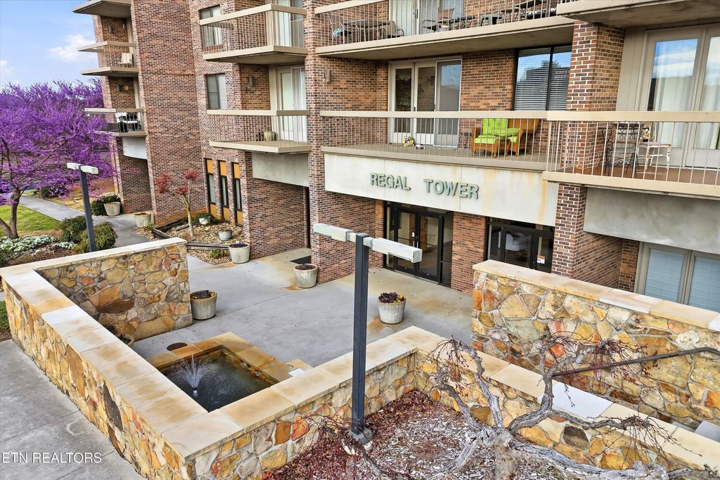 Photo of 110 Regal Tower, Maryville, TN 37804 (MLS # 1333277)