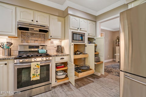 Tiny photo for 10 Creigmont Court, Crossville, TN 38558 (MLS # 1356165)
