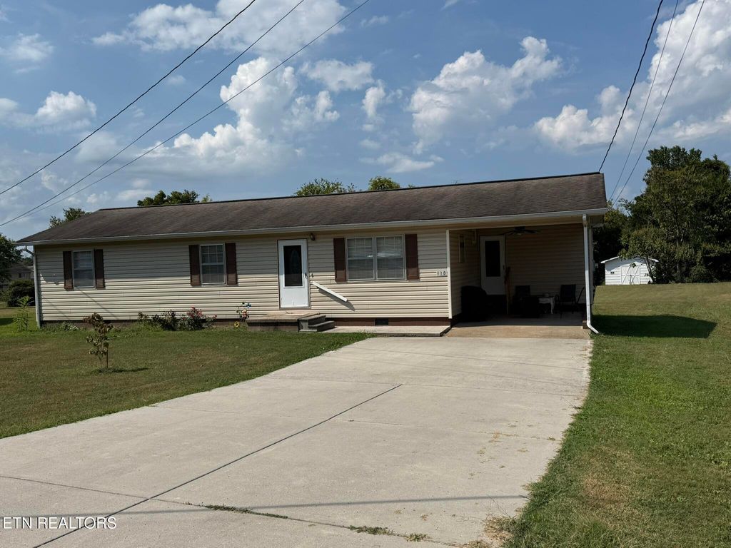 Photo of 118 Bradley Dr Dr, Madisonville, TN 37354 (MLS # 1314000)