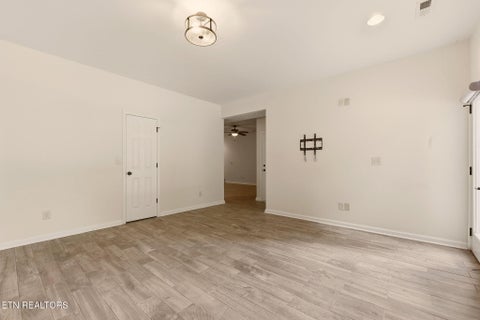 Tiny photo for 7765 Beals Chapel Rd, Lenoir City, TN 37772 (MLS # 1359387)