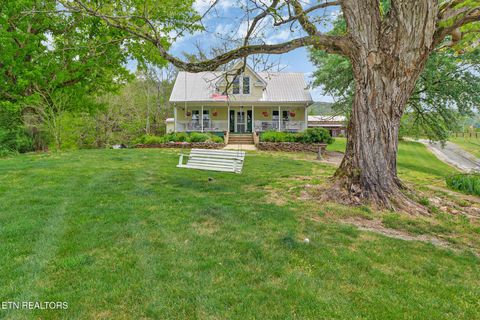 Photo of 9988 Upper East Valley Rd, Pikeville, TN 37367 (MLS # 1337900)