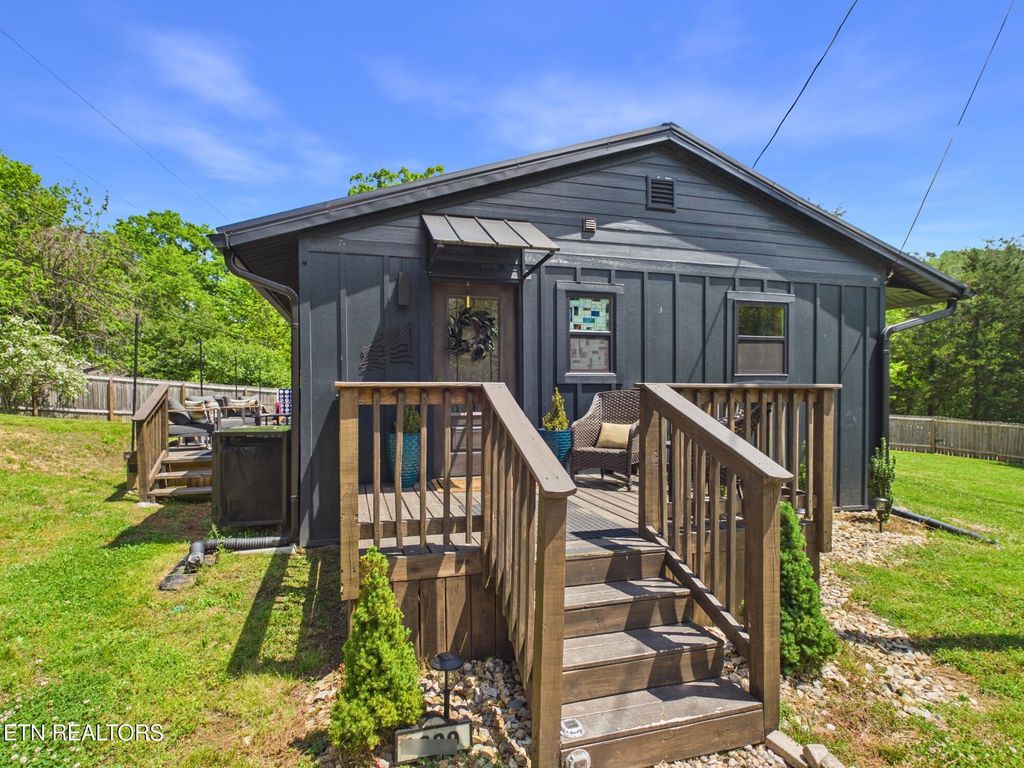 Photo of 1309 Mortar Rd, Sevierville, TN 37876 (MLS # 1340205)