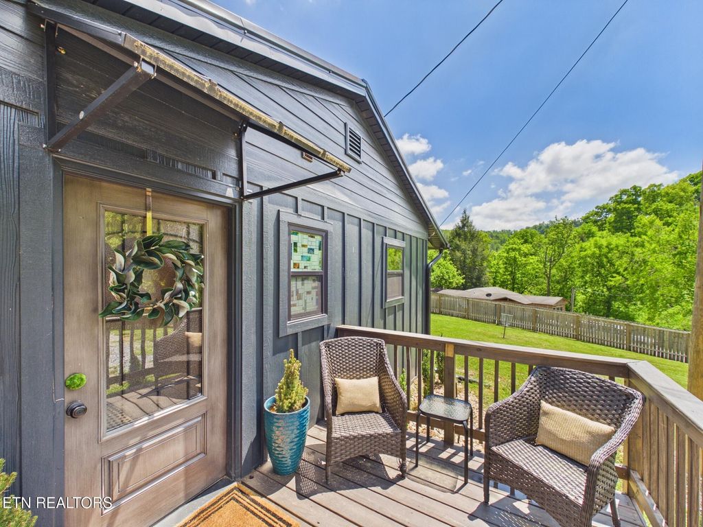 Photo of 1309 Mortar Rd, Sevierville, TN 37876 (MLS # 1340205)