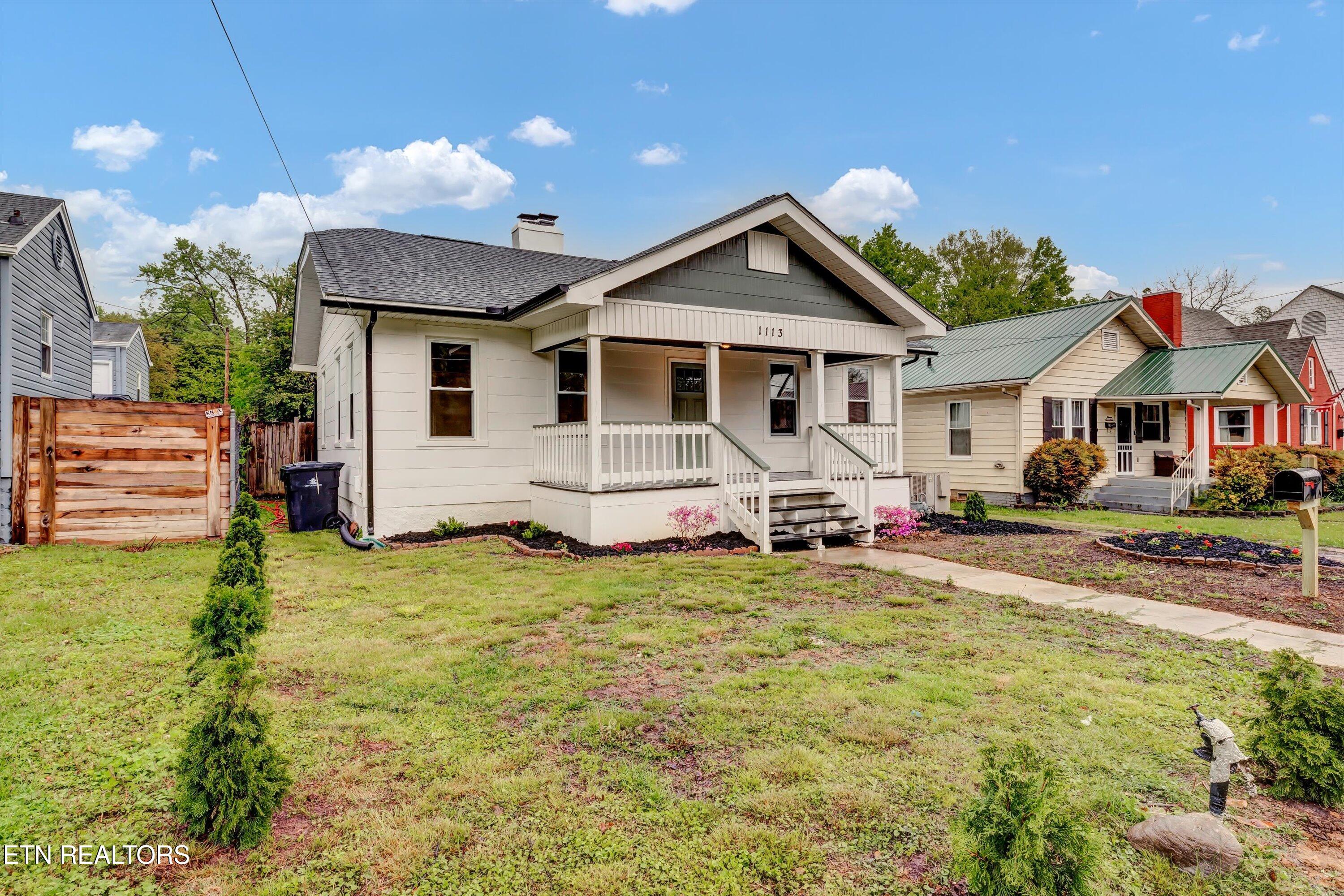 1113 NE Melbourne Ave